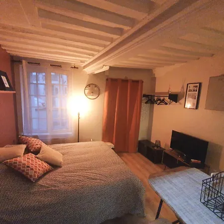 Le Puits Honfleurais Apartment